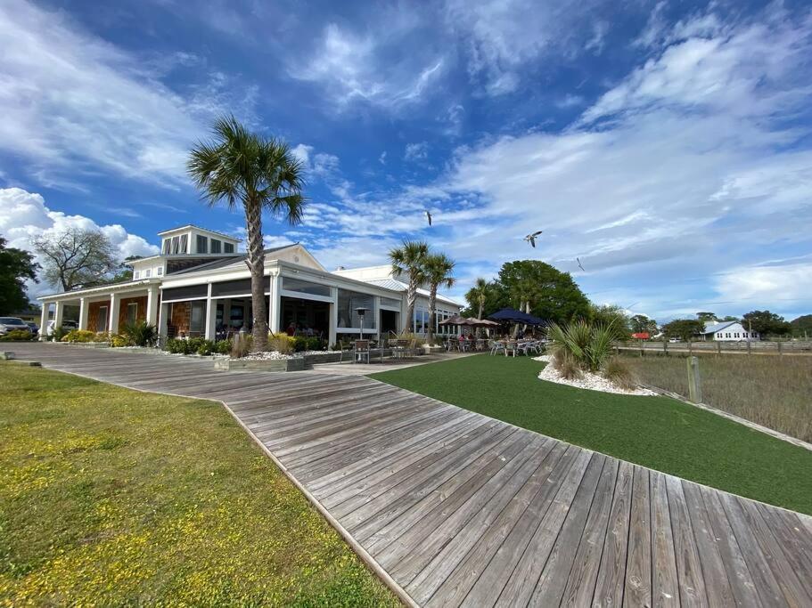 Booking Fast! Golf, Beach, And Relaxation! A Great Place For All! คาลาแบช ภายนอก รูปภาพ